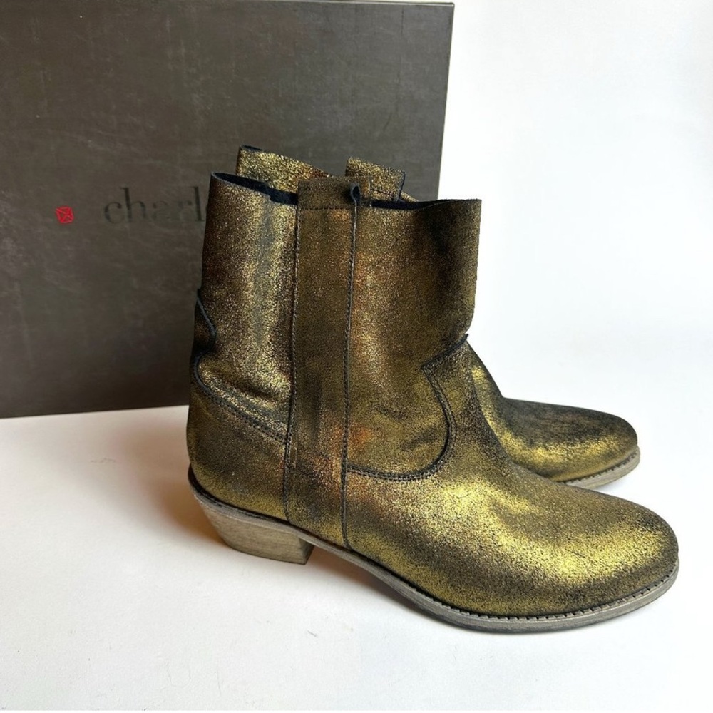 CHARLES DAVID ITALY GROOVE DISTRESSED METALLIC GOLD BRONZE SUEDE BOOT 9